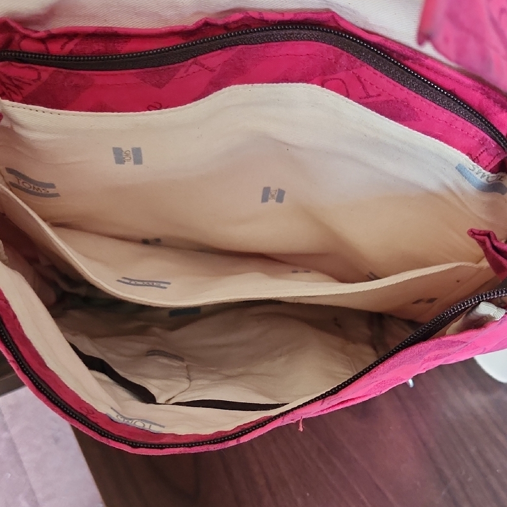 TOMS Reddush and Tan Backpack - Picture 3 of 6